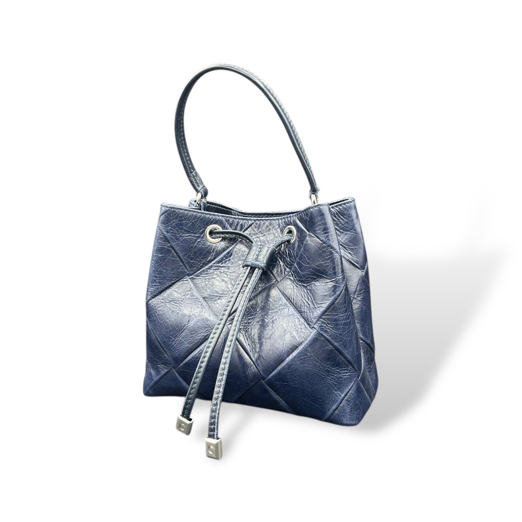 BUCKET small - Women's square embossed calf leather handbag