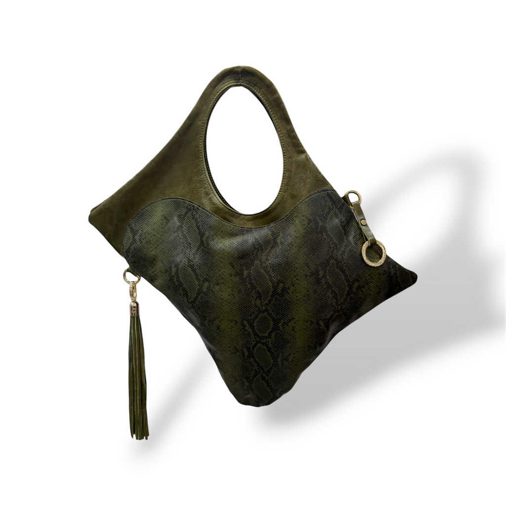 C101 - Women’s python embossed calf leather shoulder bag