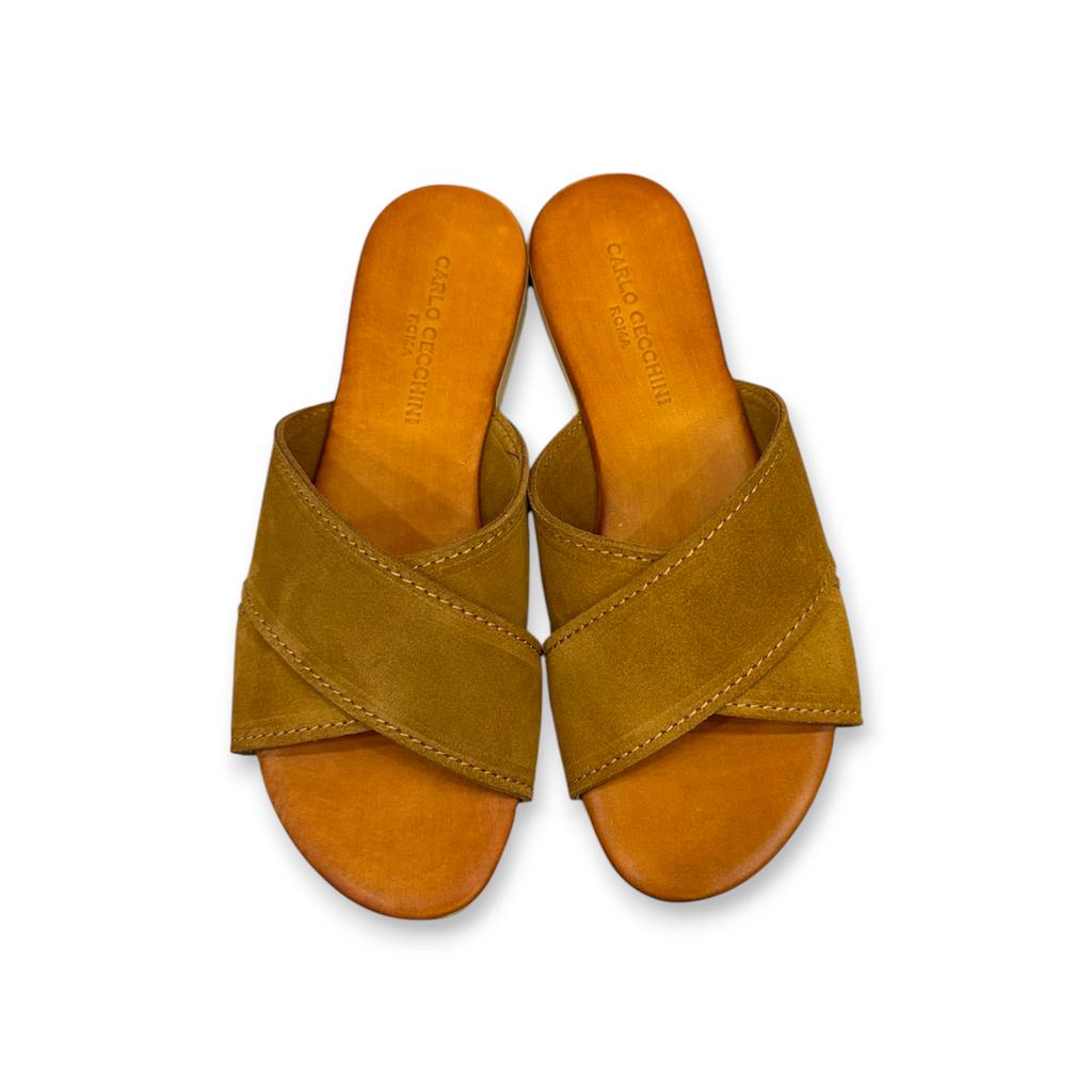 Sandali bassi da donna in pelle di vitello scamosciata - 2921